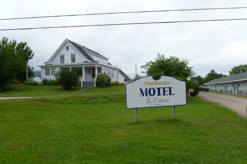 MacDonald's Motel and Cabin